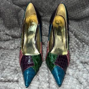 Women’s pumps size 7
